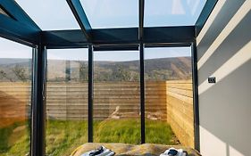Glass Roof Lodge With Private Hot Tub